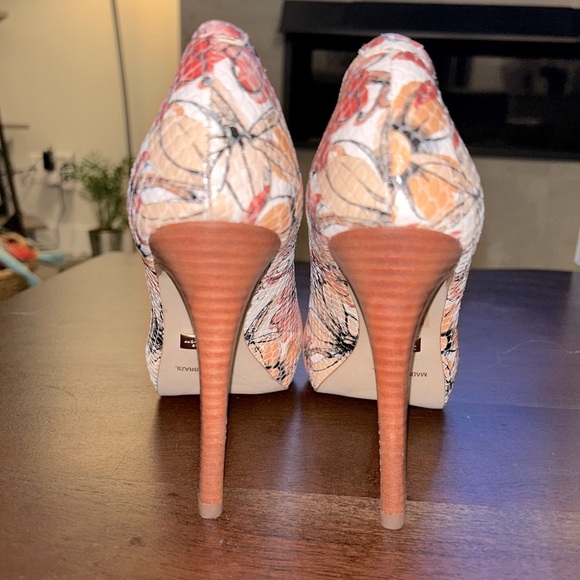 Jorge Bischoff Designer Open Toe High Heela size 37 or 6.5 - Picture 4 of 6